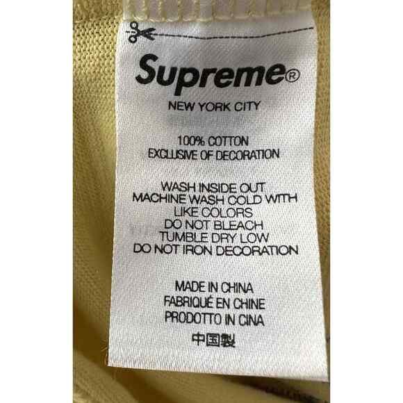 SUPREME Contrast Appliqué S/S Top Tee T-Shirt Pale Yellow FW22 Size small new - Picture 5 of 5